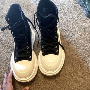 Alexander McQueen boot size 38